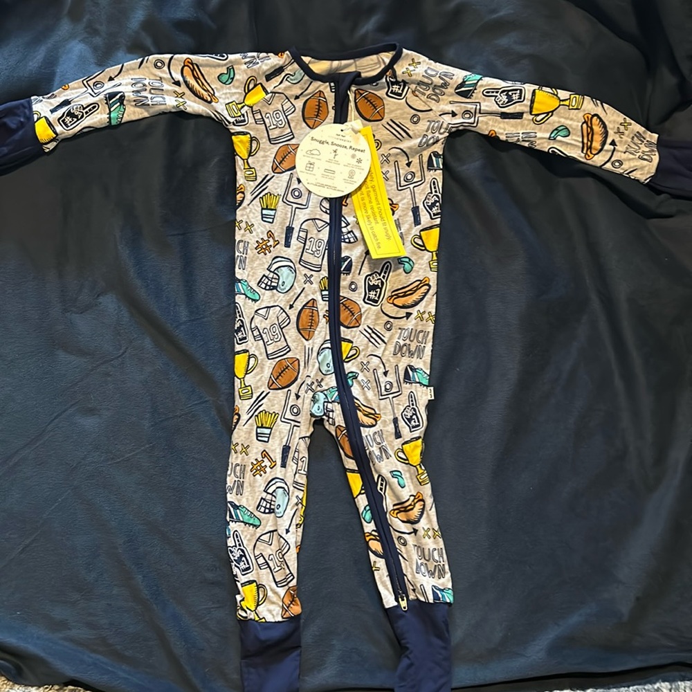 Little sleepies 12-18m NWT football